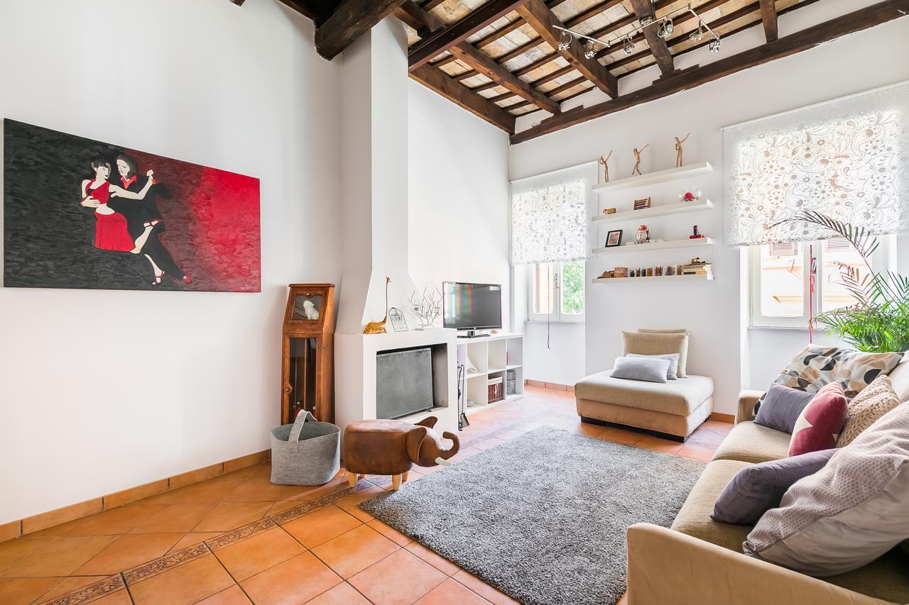Pangsapuri 67 m² dengan 1 bilik tidur dan 1 bilik mandi peribadi di Trastevere Rome Luaran gambar